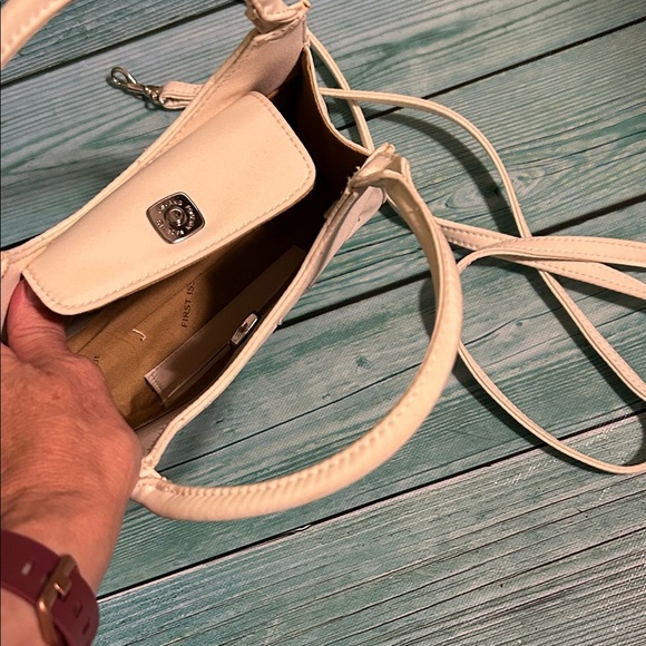 Liz Claiborne Pink Floral Embroidered Shoulder Bag - Picture 2 of 6